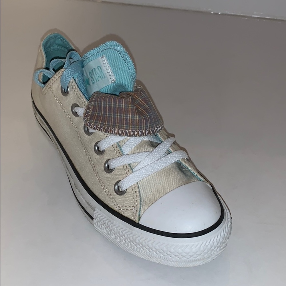 Women’s converse